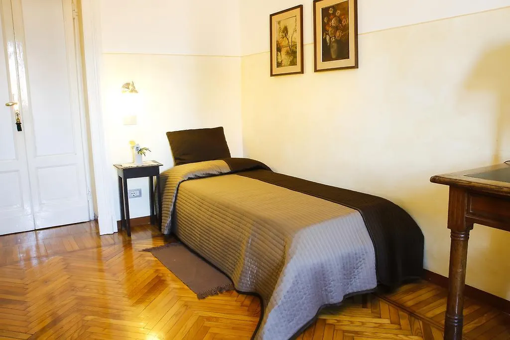 Albergo Garisenda Bolonia 2*,